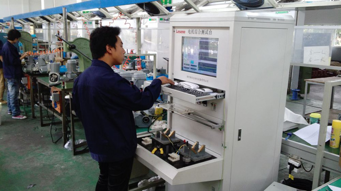 生產即景（二）